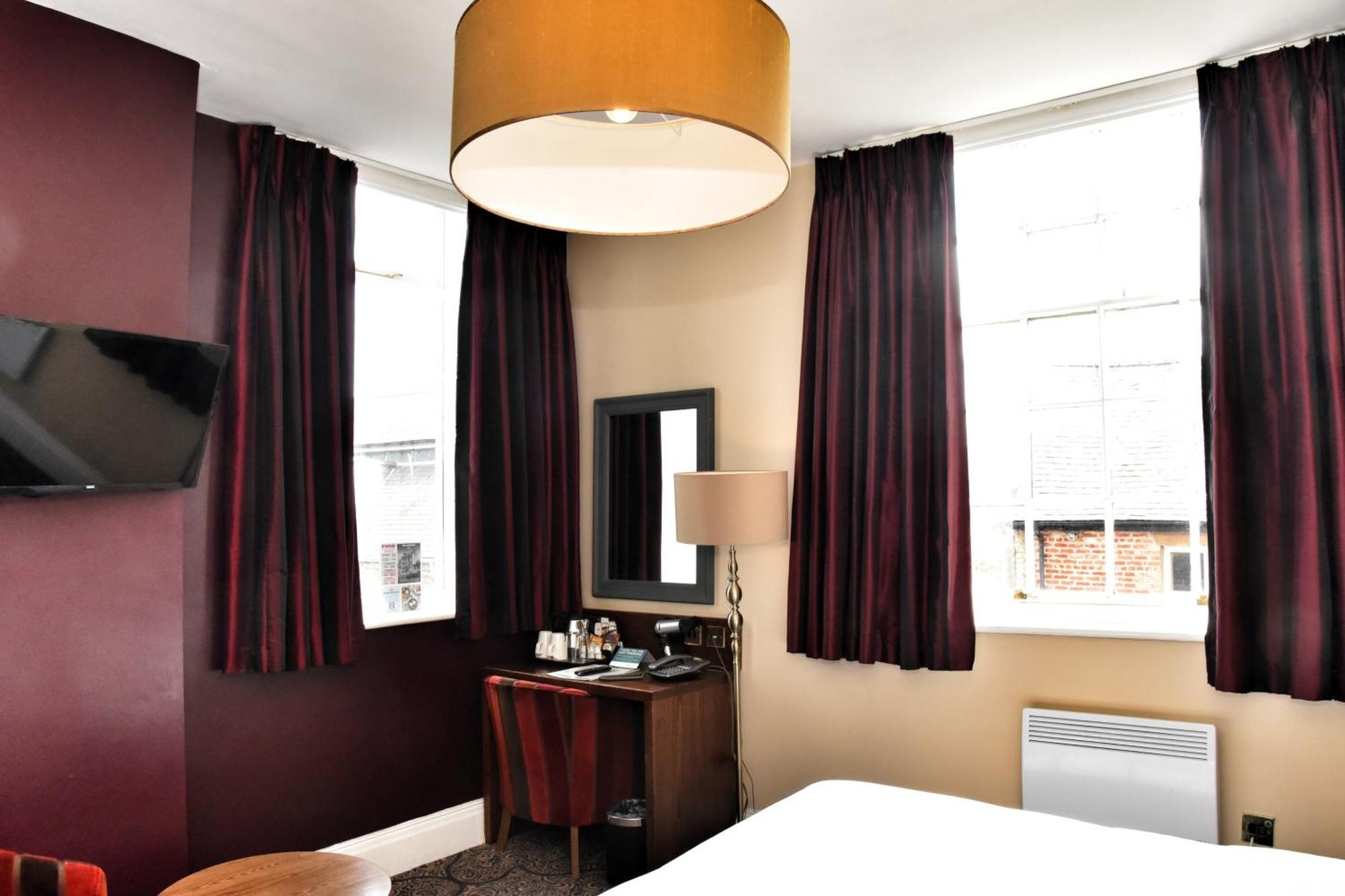 The Castle Hotel Wetherspoon Ruthin Kültér fotó