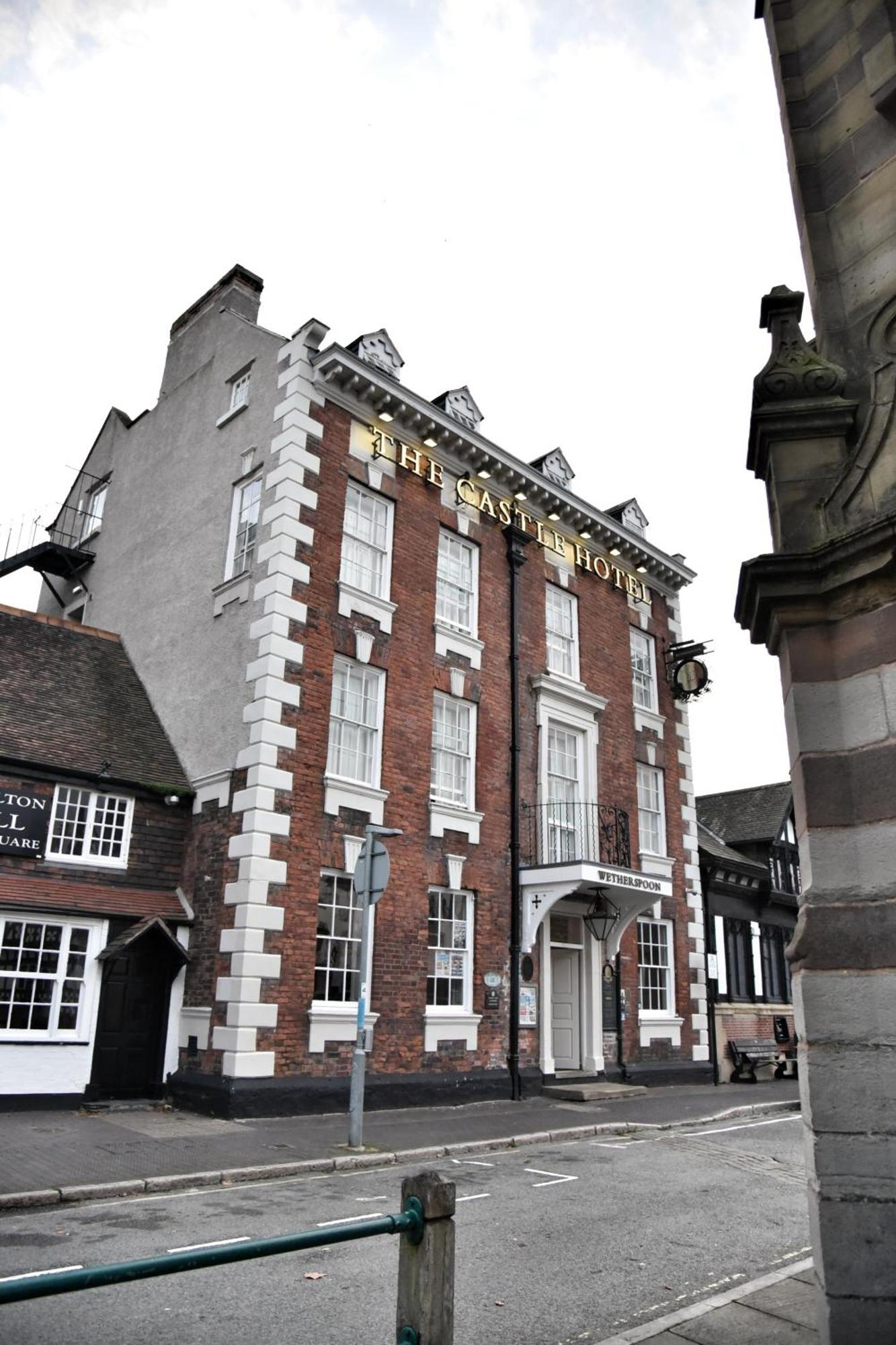 The Castle Hotel Wetherspoon Ruthin Kültér fotó