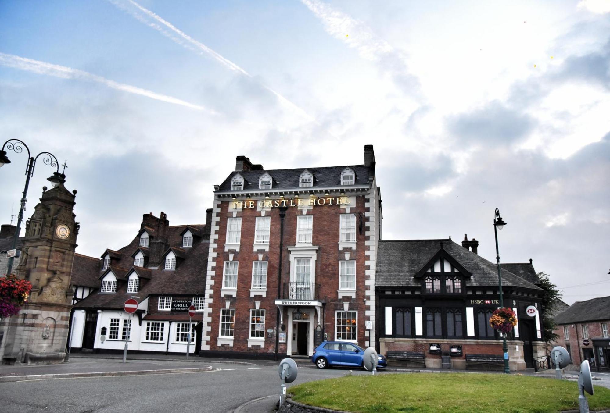 The Castle Hotel Wetherspoon Ruthin Kültér fotó