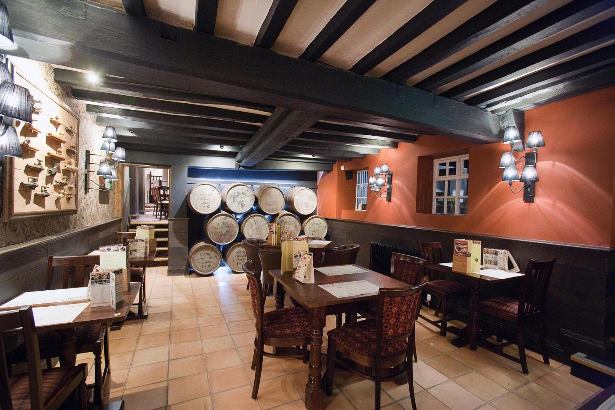 The Castle Hotel Wetherspoon Ruthin Kültér fotó