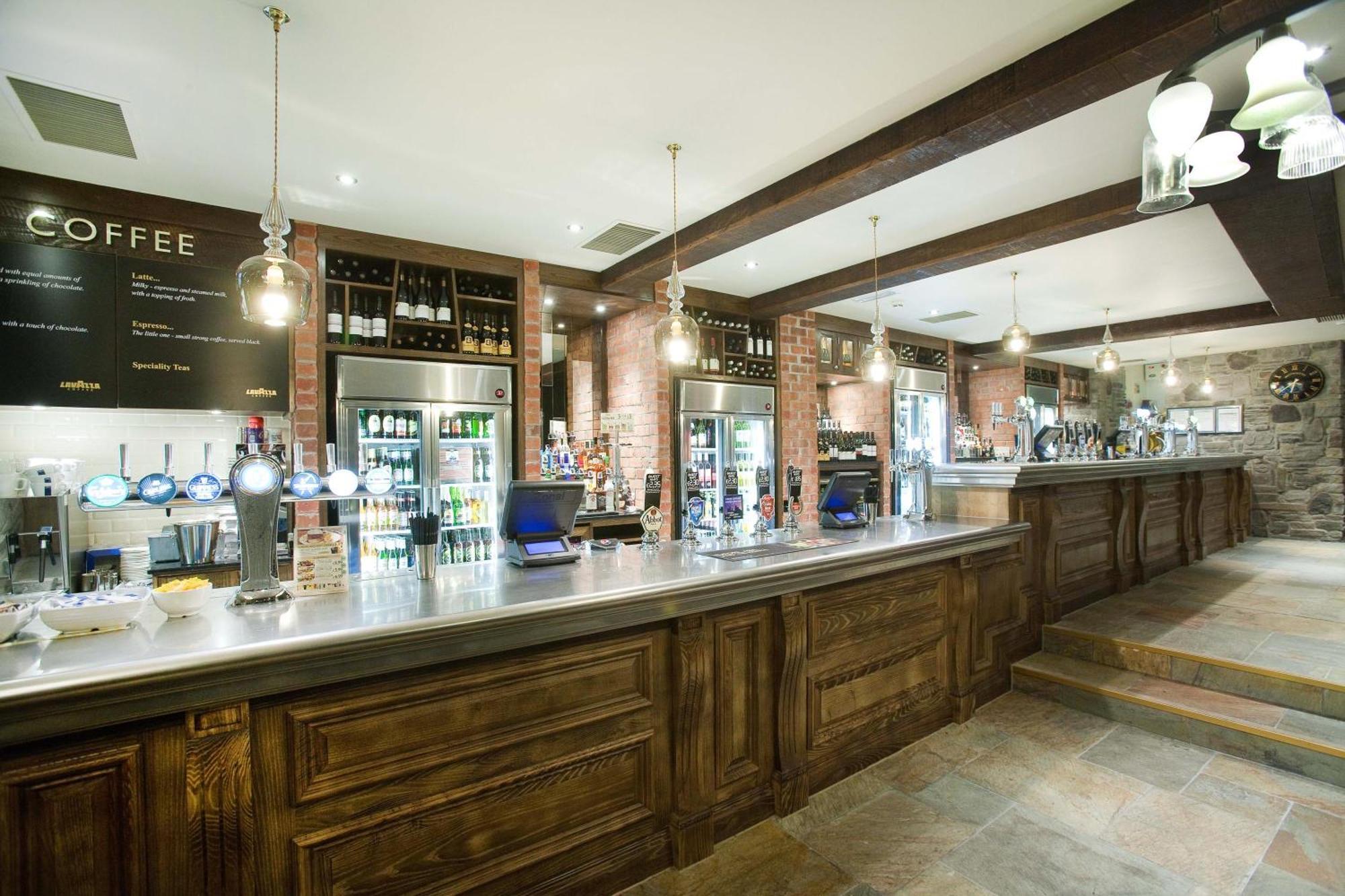 The Castle Hotel Wetherspoon Ruthin Kültér fotó