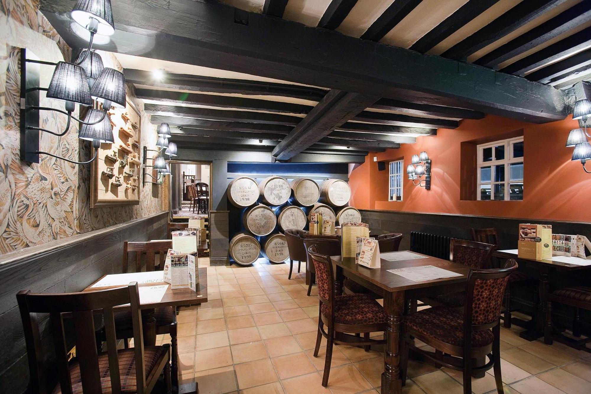 The Castle Hotel Wetherspoon Ruthin Kültér fotó